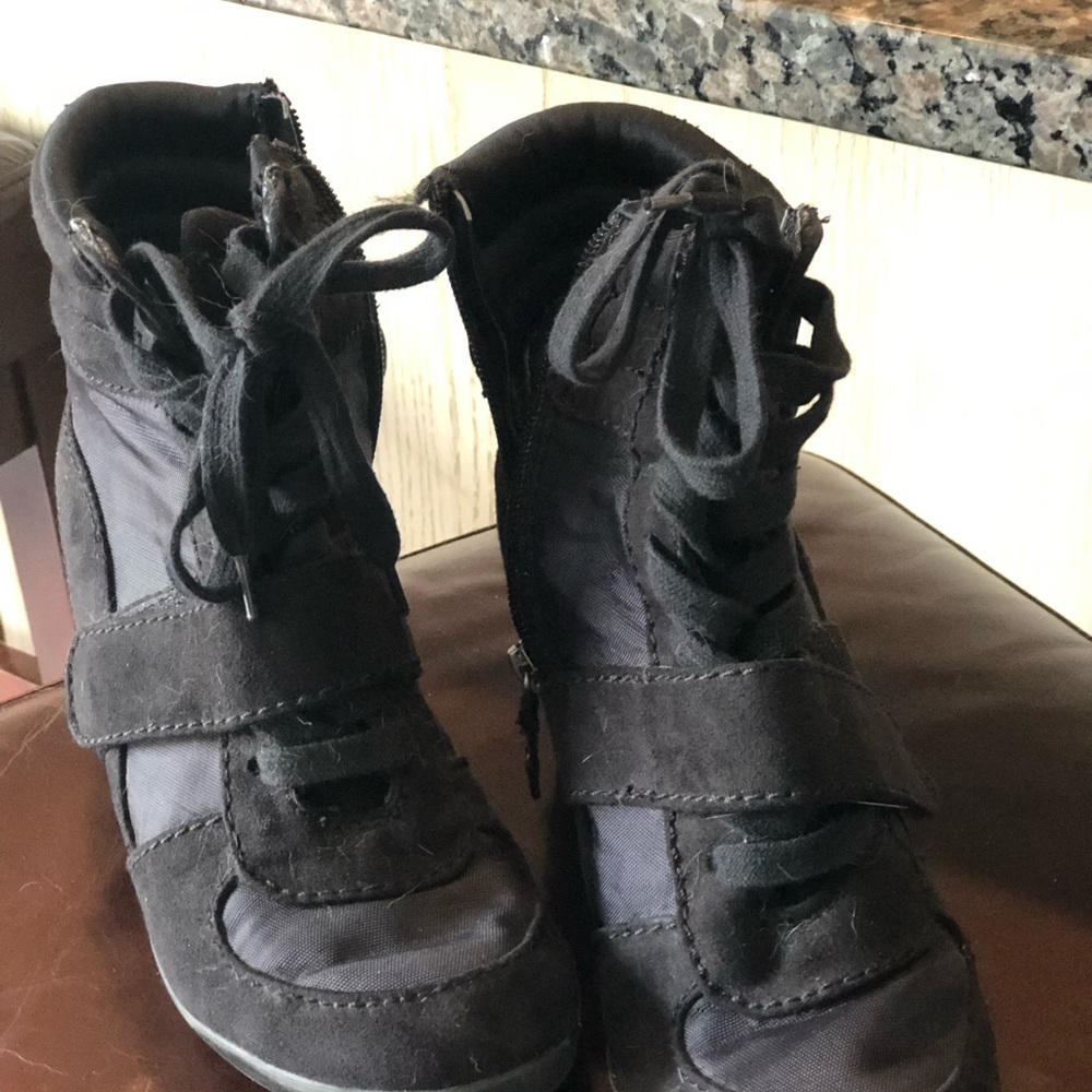 Simply Vera by Vera Wang Wedge Shoes